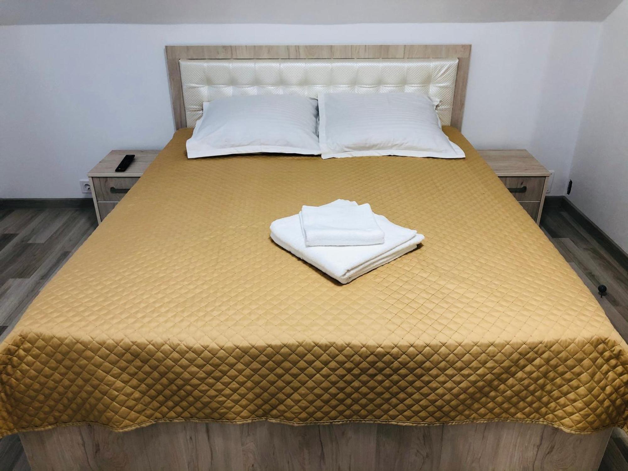 Hotel Casa Todea Cîmpeni Zewnętrze zdjęcie